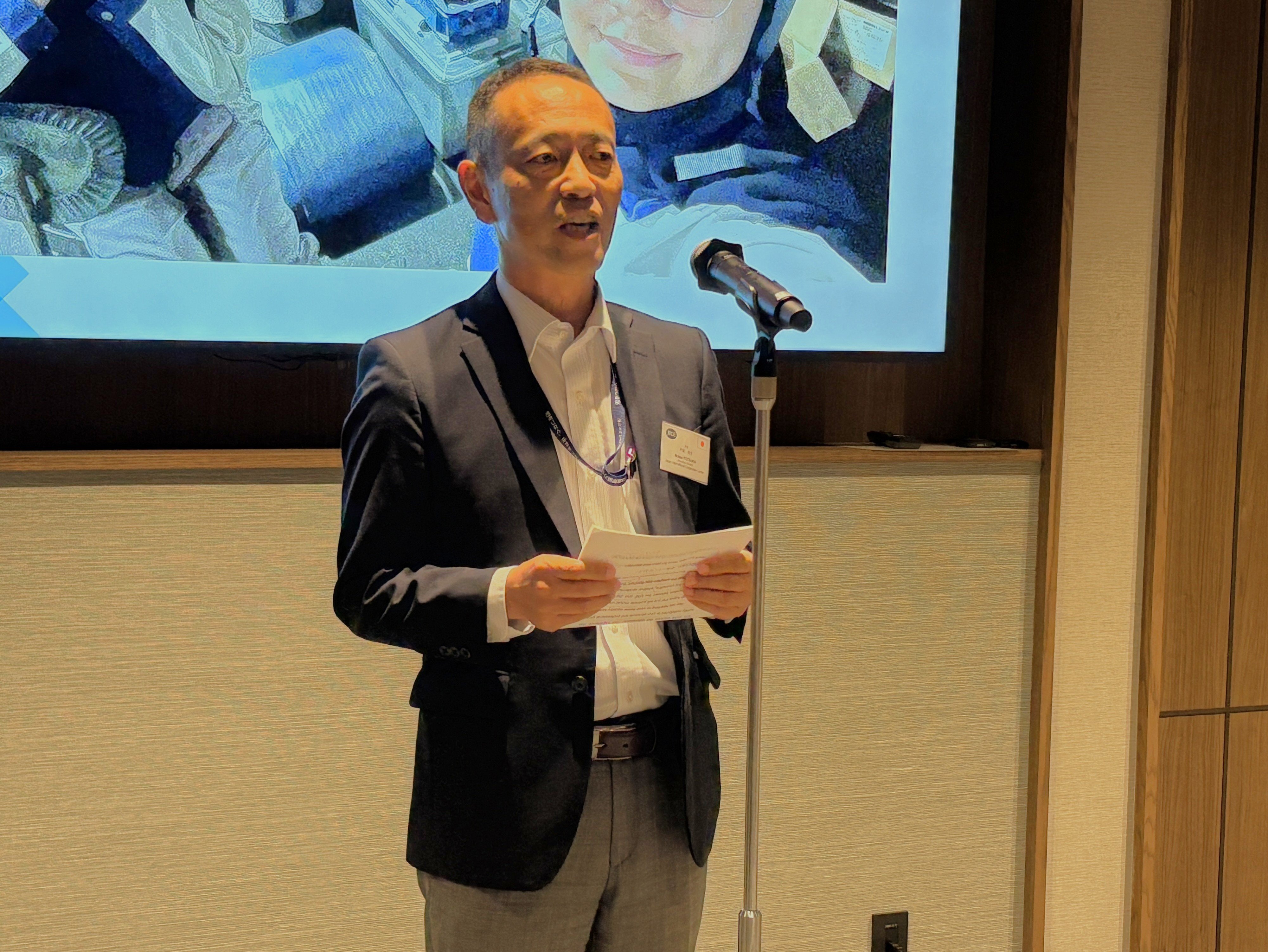 Greetings from Mr. TOTSUKA Nobuo, Managing Director of JICE, at the Reception in Japan